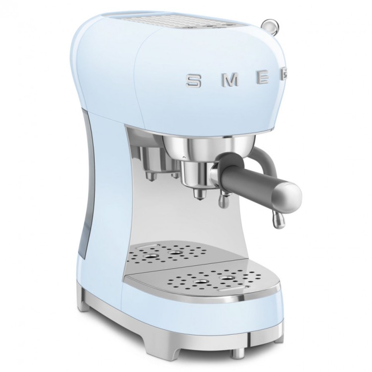 Кофеварка рожковая Smeg ECF02PBEU , пастельный голубой
