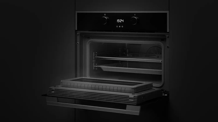 Компактный духовой шкаф Teka Maestro HLC 844 C BLACK-SS Чёрное Стекло